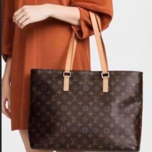 💯 Authentic Louis Vuitton (Luco tote)